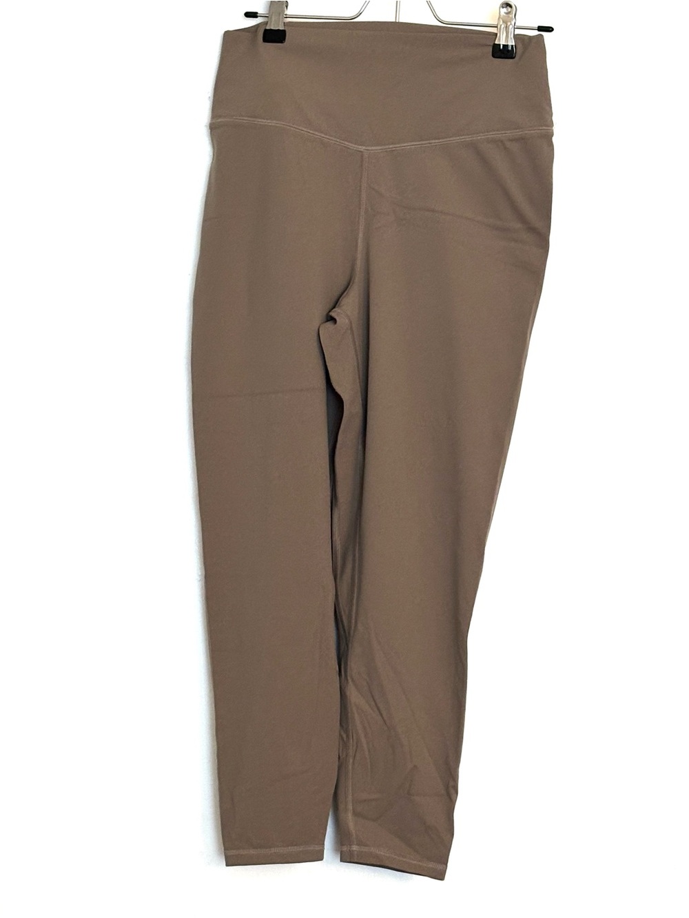 Abercrombie & Fitch YPB Studio Soft 7/8-length leggings in a neutral oat color
